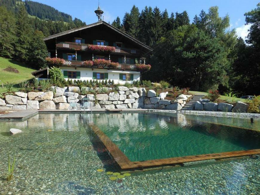 Апартаменты Haus Waldhof Бриксен-им-Тале Экстерьер фото